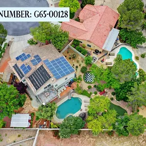  Holiday home The Buddha Estate United States