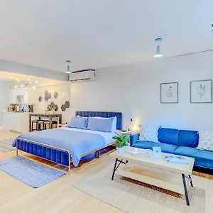  Apartment The Moose #8 - Modern Luxe Loft With King Bed & Free Parking & Wifi United States